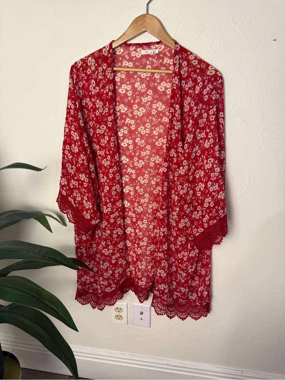 Maurices Red Floral Lace Trim Kimono Cardigan XL Boho Cover Up - Picture 2 of 5